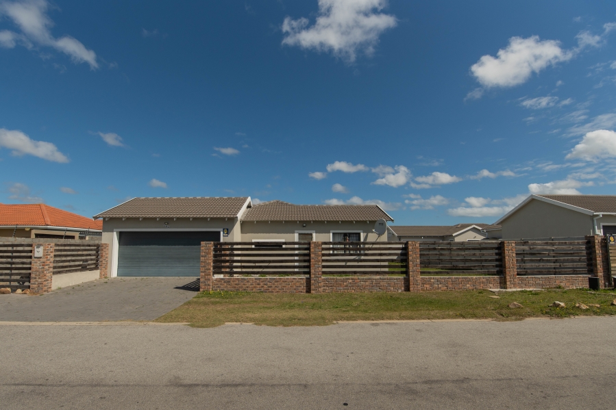 3 Bedroom Property for Sale in Fairview Eastern Cape